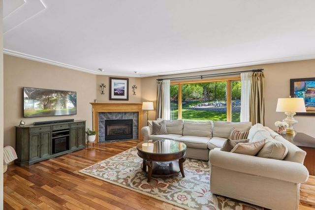 356 Pendryn Hill Curve, Woodbury, MN 55125