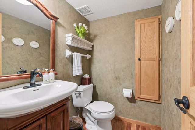 356 Pendryn Hill Curve, Woodbury, MN 55125