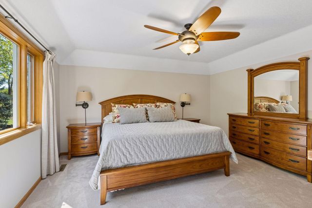 356 Pendryn Hill Curve, Woodbury, MN 55125
