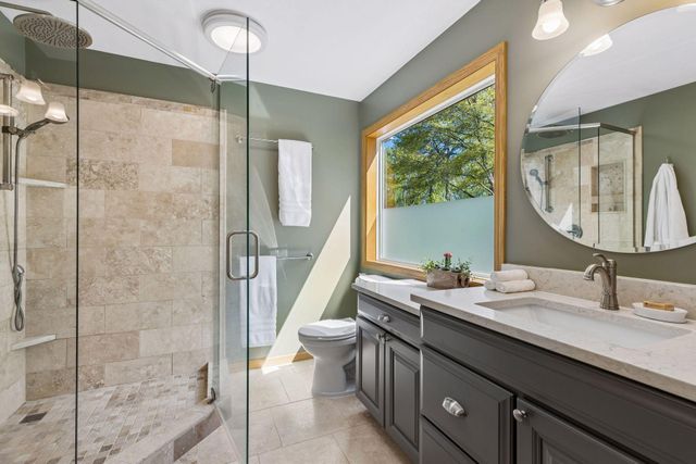 356 Pendryn Hill Curve, Woodbury, MN 55125
