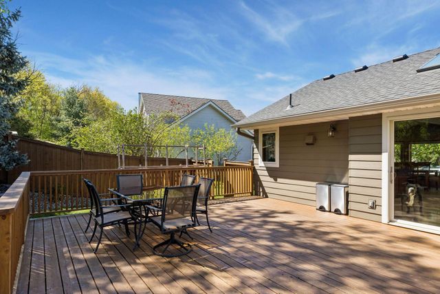 356 Pendryn Hill Curve, Woodbury, MN 55125