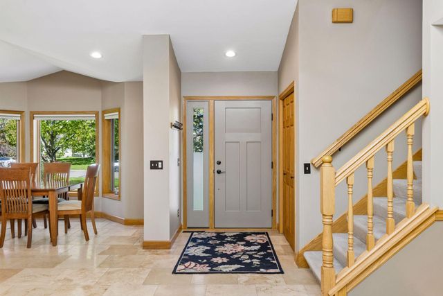 356 Pendryn Hill Curve, Woodbury, MN 55125