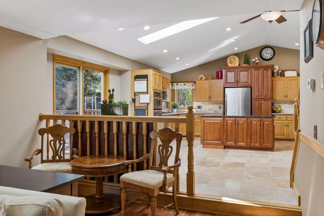 356 Pendryn Hill Curve, Woodbury, MN 55125