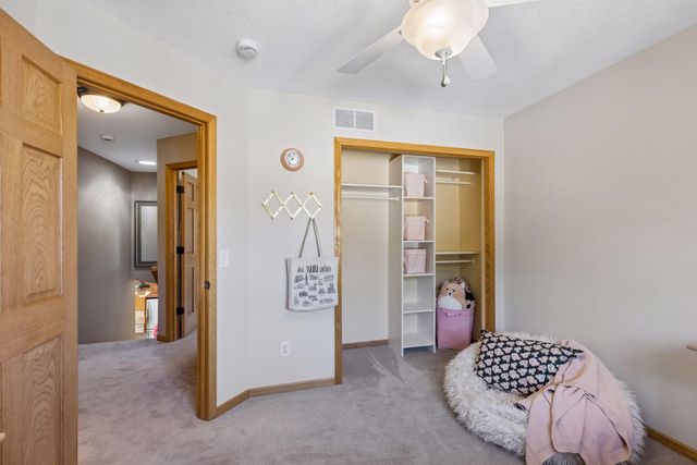 356 Pendryn Hill Curve, Woodbury, MN 55125