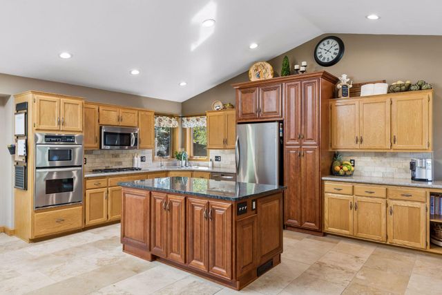 356 Pendryn Hill Curve, Woodbury, MN 55125