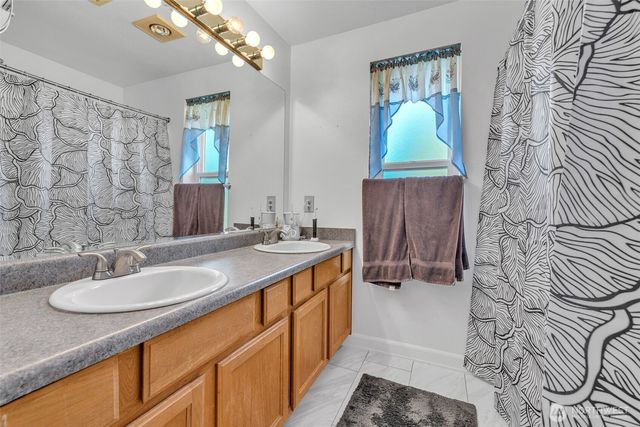 460 Meadow Lane, Napavine, WA 98532