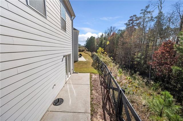 853 Bentley Drive, Fairburn, GA 30213