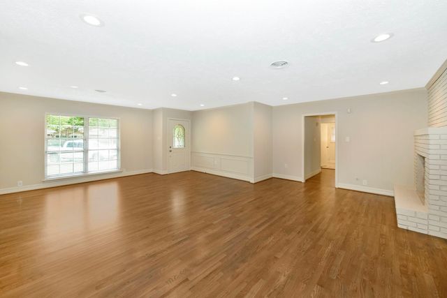 1907 Ottawa Lane, Houston, TX 77043