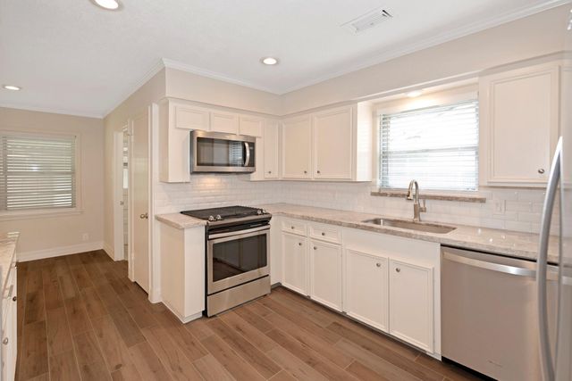 1907 Ottawa Lane, Houston, TX 77043