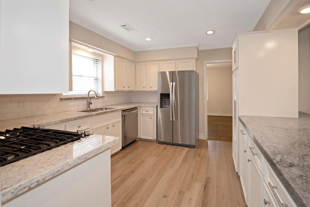 1907 Ottawa Lane, Houston, TX 77043