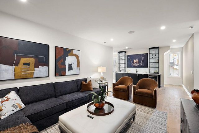 101 S Griswold Street, Northville, MI 48167