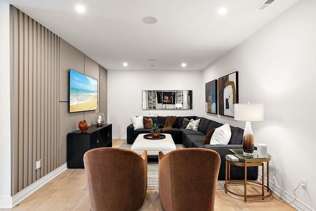 101 S Griswold Street, Northville, MI 48167