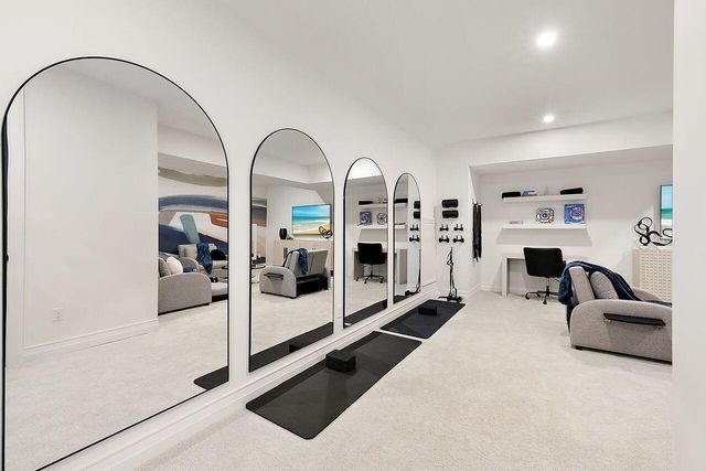 101 S Griswold Street, Northville, MI 48167