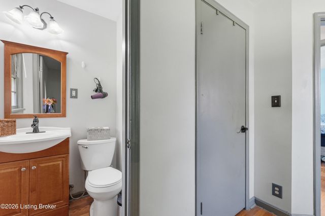 244 Dennis Dr, Shepherdsville, KY 40165
