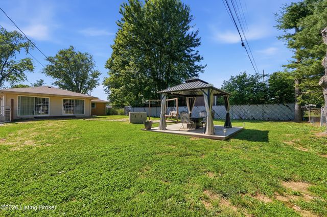 244 Dennis Dr, Shepherdsville, KY 40165