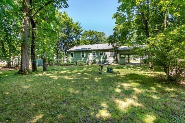 18 Daly Dr, Stoughton, MA 02072