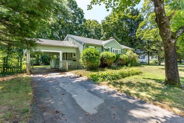 18 Daly Dr, Stoughton, MA 02072