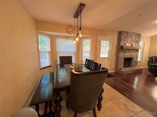 1715 N Butternut Court, Broken Arrow, OK 74012