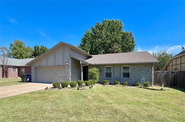 1715 N Butternut Court, Broken Arrow, OK 74012