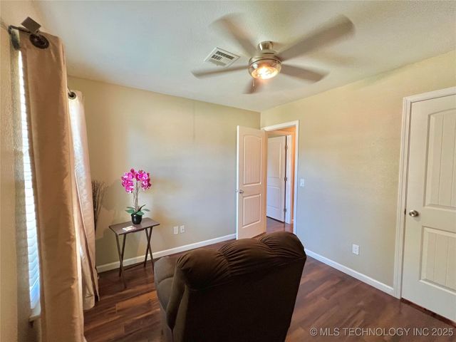 1715 N Butternut Court, Broken Arrow, OK 74012