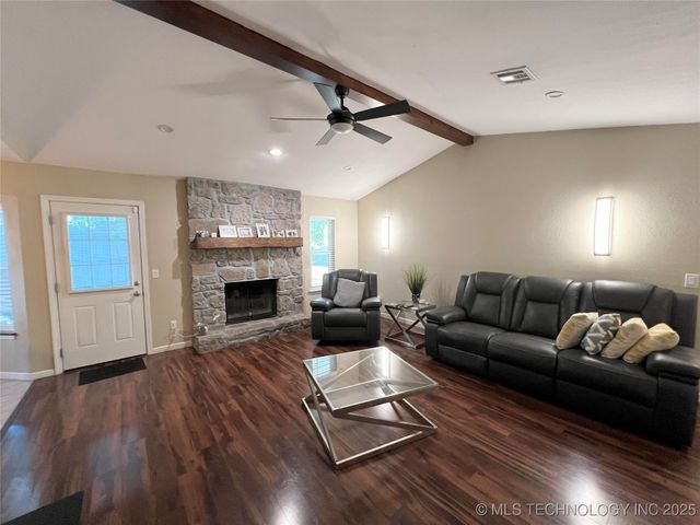 1715 N Butternut Court, Broken Arrow, OK 74012