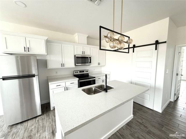 5401 N Crown Point, Pharr, TX 78577