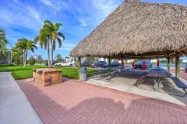 359 Brighton I, Boca Raton, FL 33434