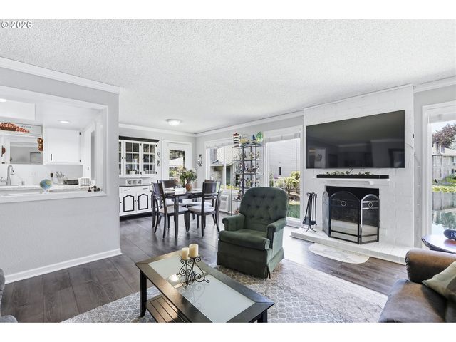 31955 Sw CHARBONNEAU Dr, Wilsonville, OR 97070