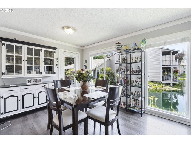 31955 Sw CHARBONNEAU Dr, Wilsonville, OR 97070