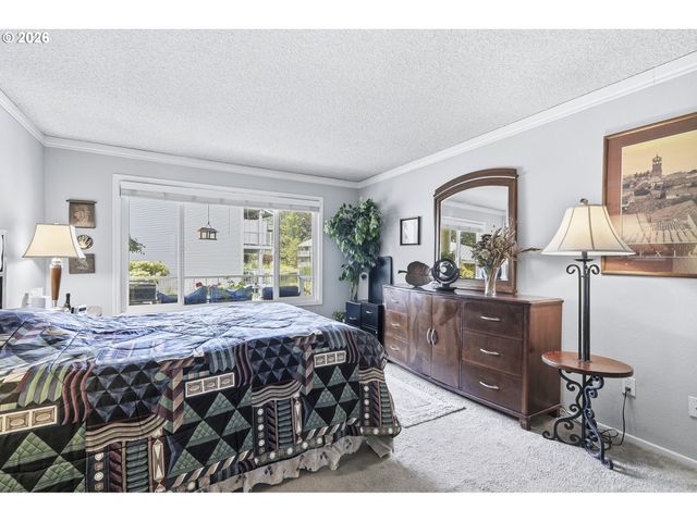 31955 Sw CHARBONNEAU Dr, Wilsonville, OR 97070