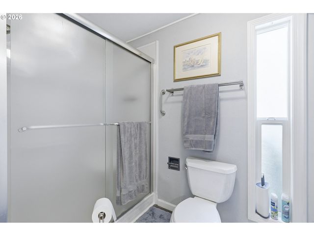 31955 Sw CHARBONNEAU Dr, Wilsonville, OR 97070