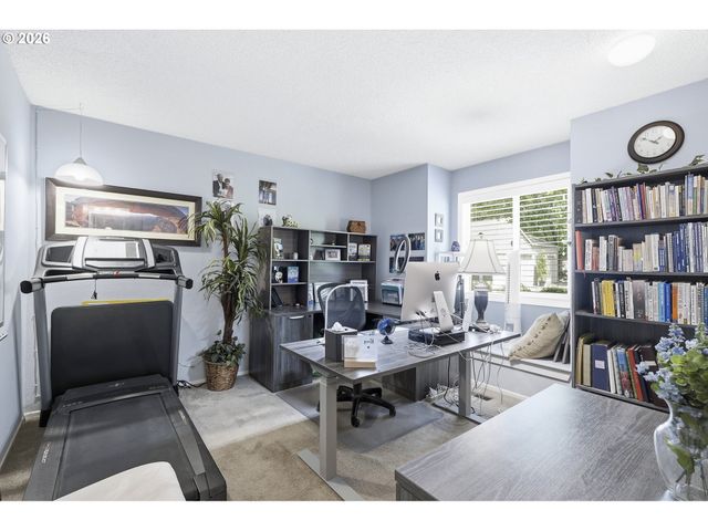 31955 Sw CHARBONNEAU Dr, Wilsonville, OR 97070