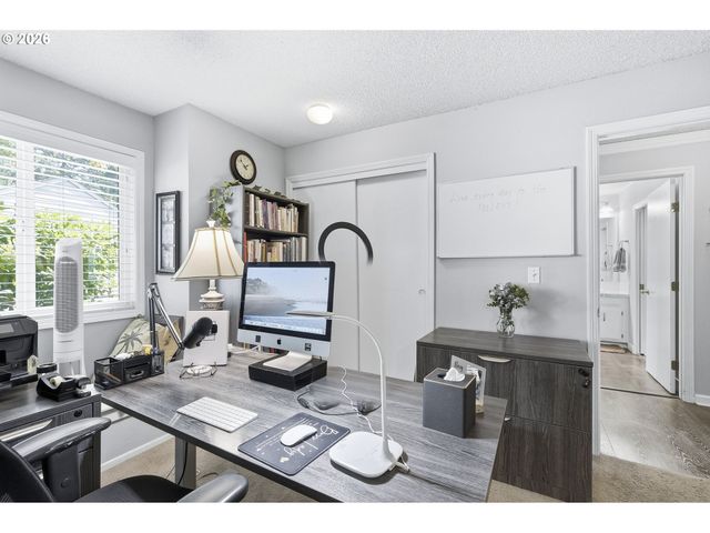 31955 Sw CHARBONNEAU Dr, Wilsonville, OR 97070