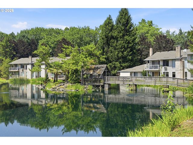 31955 Sw CHARBONNEAU Dr, Wilsonville, OR 97070