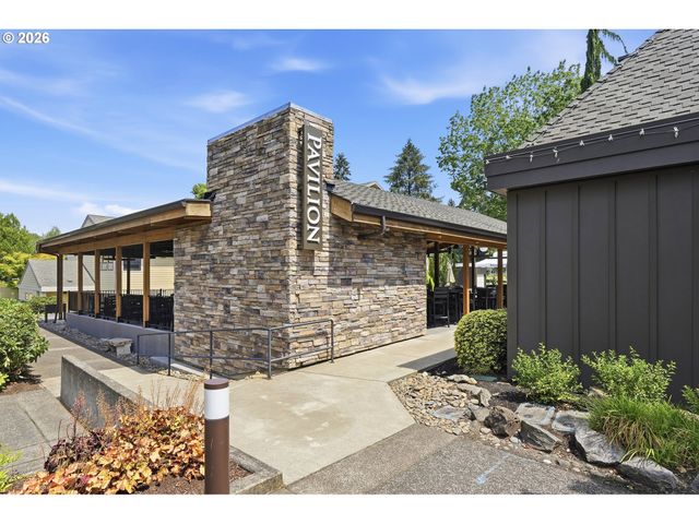 31955 Sw CHARBONNEAU Dr, Wilsonville, OR 97070