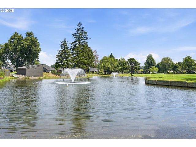 31955 Sw CHARBONNEAU Dr, Wilsonville, OR 97070