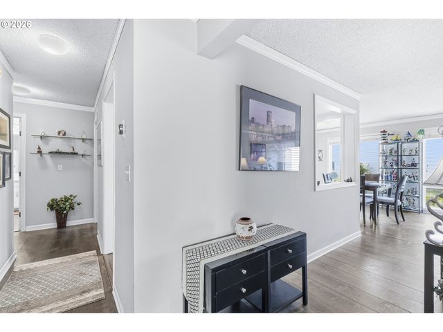 31955 Sw CHARBONNEAU Dr, Wilsonville, OR 97070