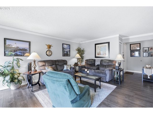 31955 Sw CHARBONNEAU Dr, Wilsonville, OR 97070