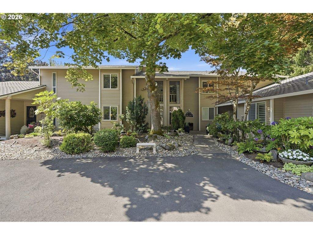 31955 Sw CHARBONNEAU Dr, Wilsonville, OR 97070