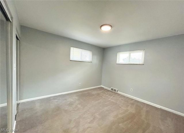 424 Lee Road, Follansbee, WV 26037