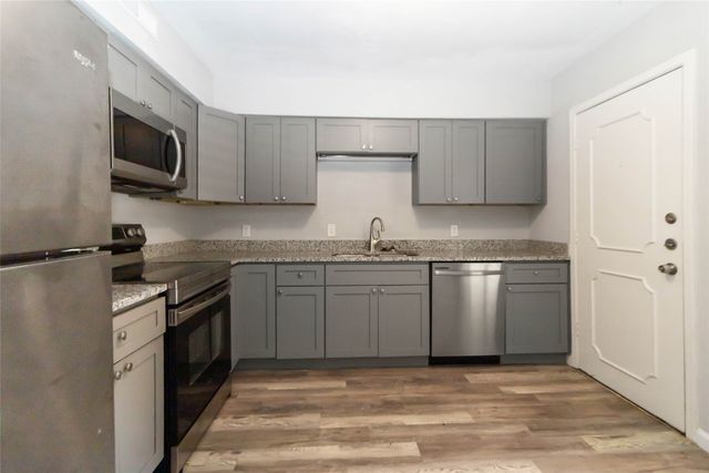 10590 High Hollows Drive 287, Dallas, TX 75230