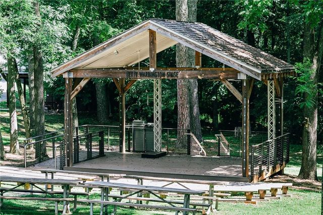 692 Secret Garden Lane, Dacula, GA 30019