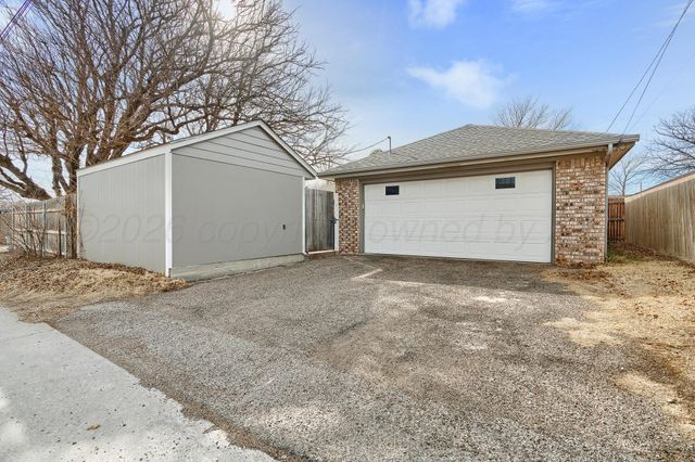 1025 Santa Fe Trail, Canyon, TX 79015