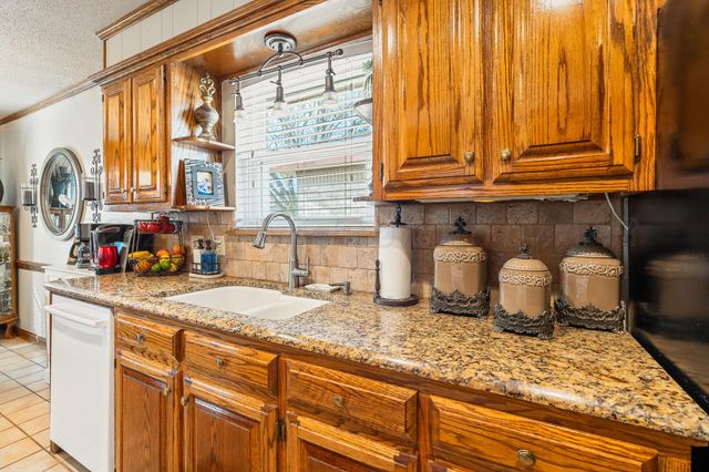 1025 Santa Fe Trail, Canyon, TX 79015