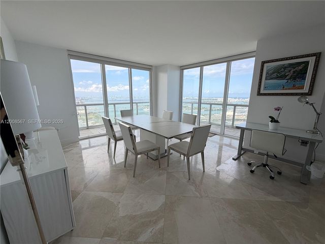 50 Biscayne Blvd 5402, Miami, FL 33132