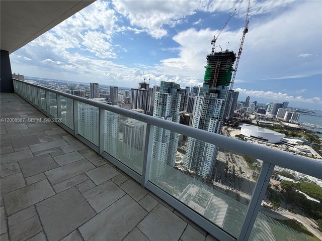50 Biscayne Blvd 5402, Miami, FL 33132