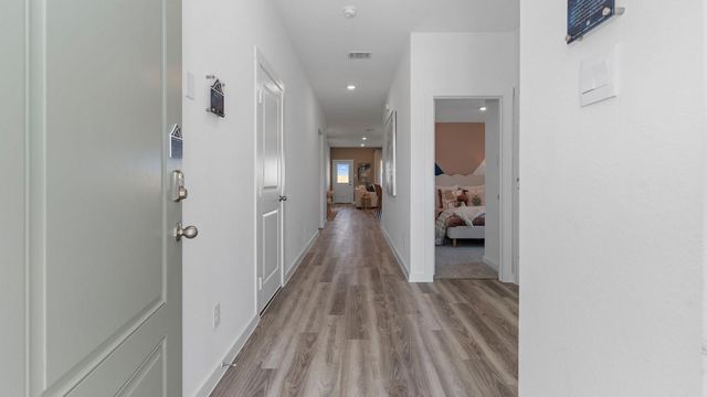 1013 Paddlefish Lane, Alvin, TX 77511