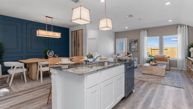 1013 Paddlefish Lane, Alvin, TX 77511