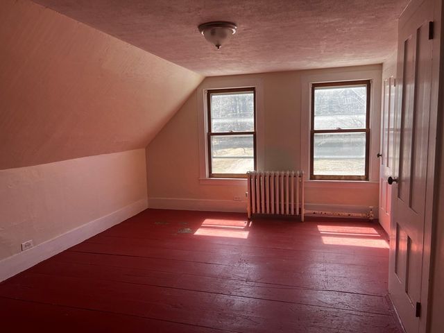 21 Elliott St 2, Westminster, MA 01473