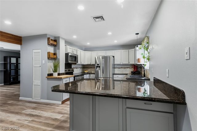 181 Pecos Way, Las Vegas, NV 89121